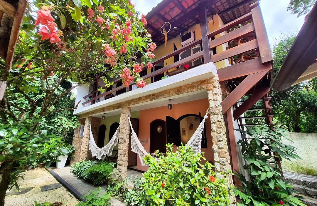 Aratinga Inn-1